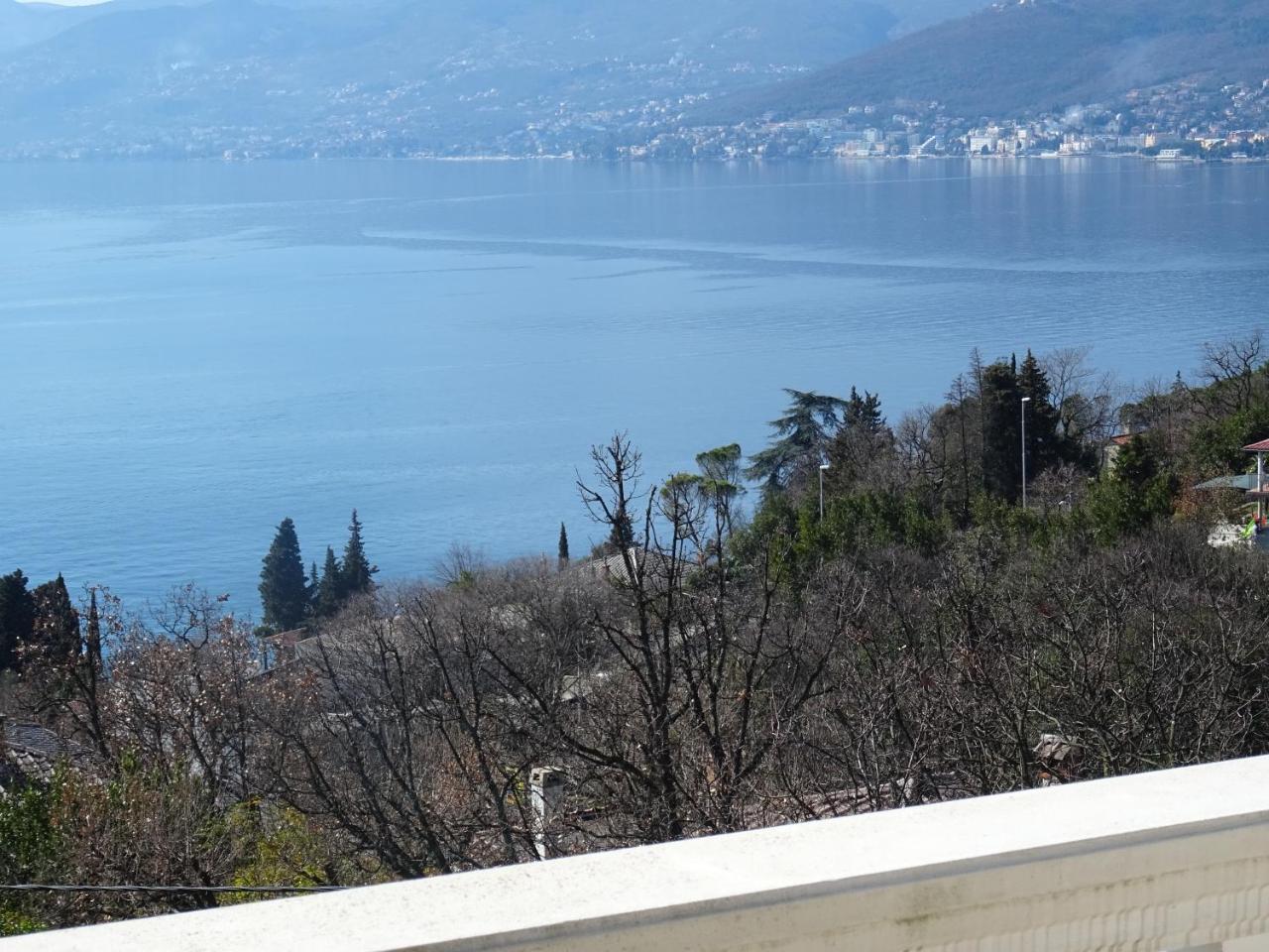 Apartman Lamia S Pogledom Na More Ριέκα Εξωτερικό φωτογραφία